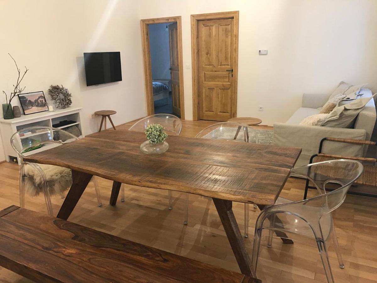 Aparthotel Stara Skola Hedec à Králíky Extérieur photo