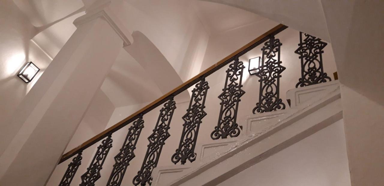 Aparthotel Stara Skola Hedec à Králíky Extérieur photo