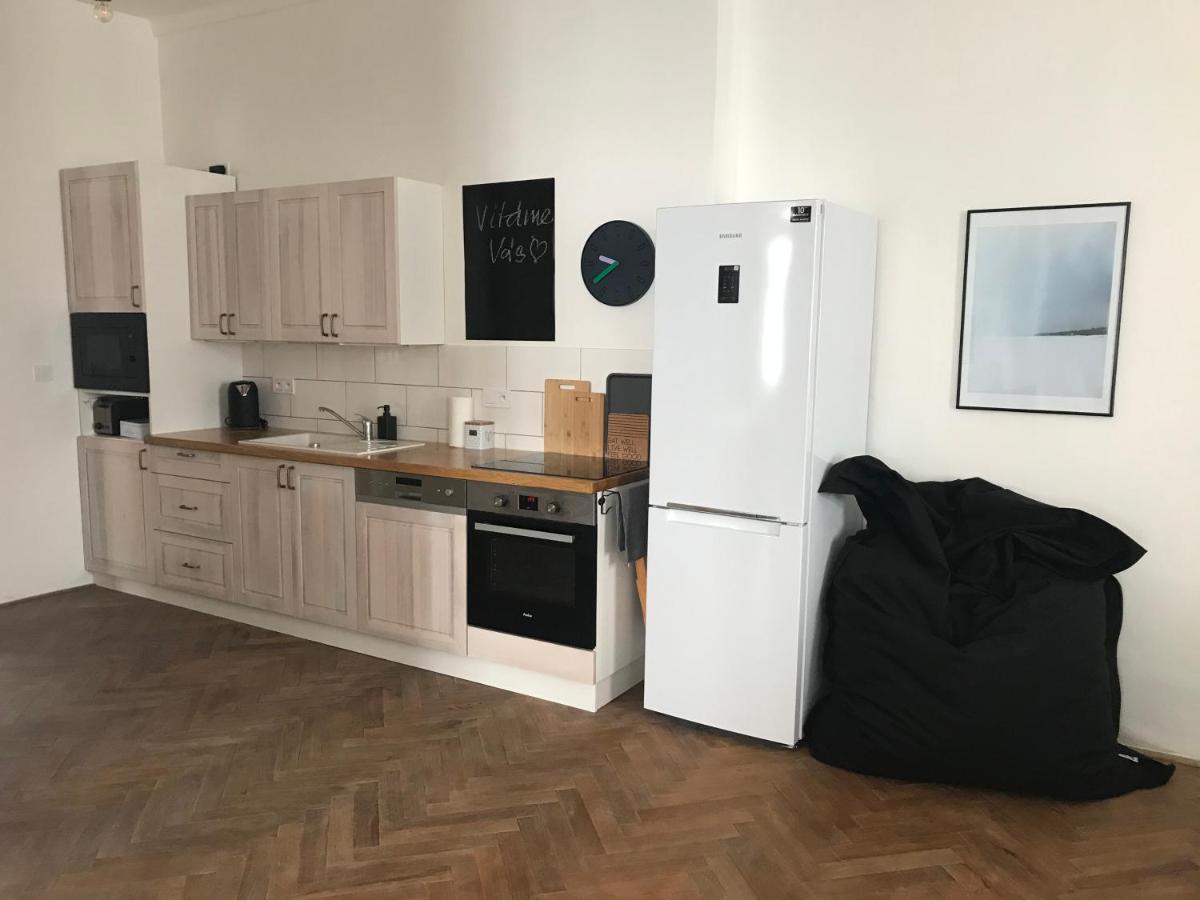 Aparthotel Stara Skola Hedec à Králíky Extérieur photo