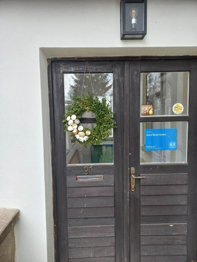 Aparthotel Stara Skola Hedec à Králíky Extérieur photo