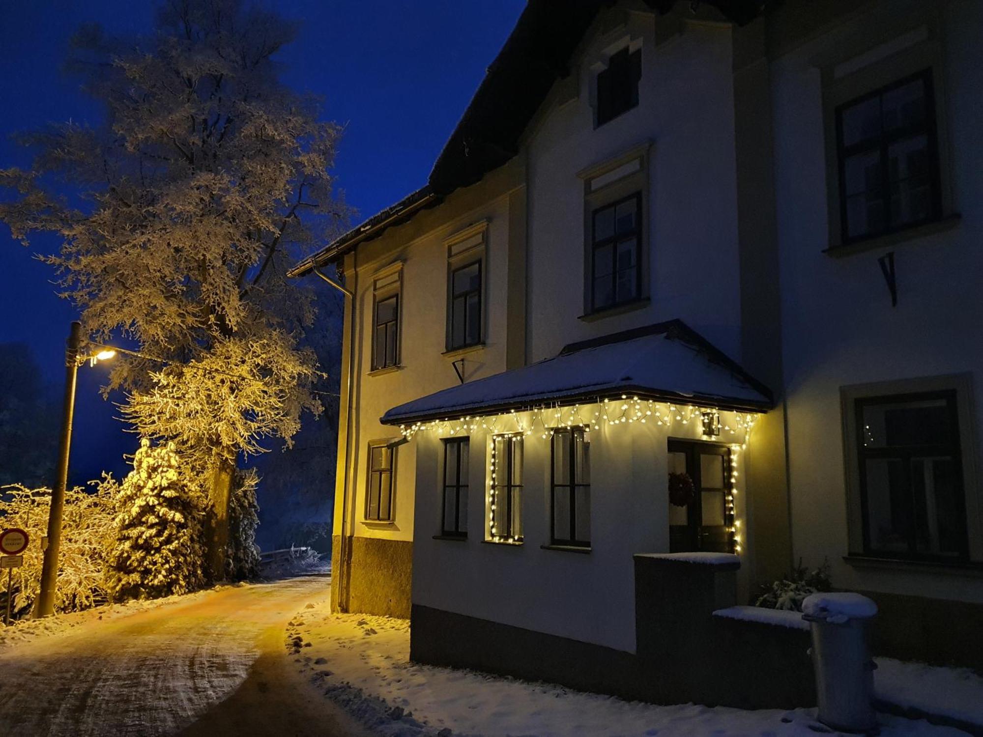 Aparthotel Stara Skola Hedec à Králíky Extérieur photo